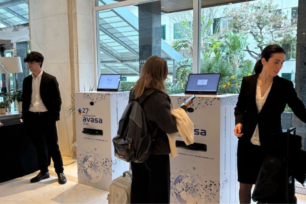 Totems de autoacreditación para eventos